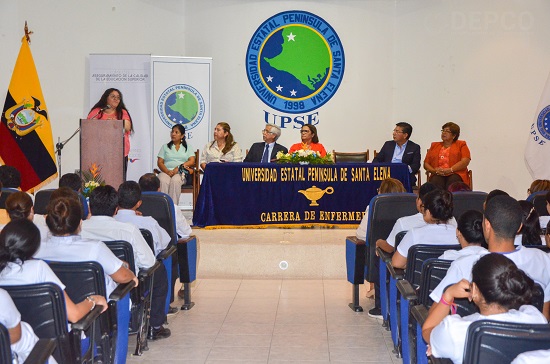 DÍA 31 ACREDITACIÓN DE LA CARRERA DE ENFERMERÍA FOTO7 copia