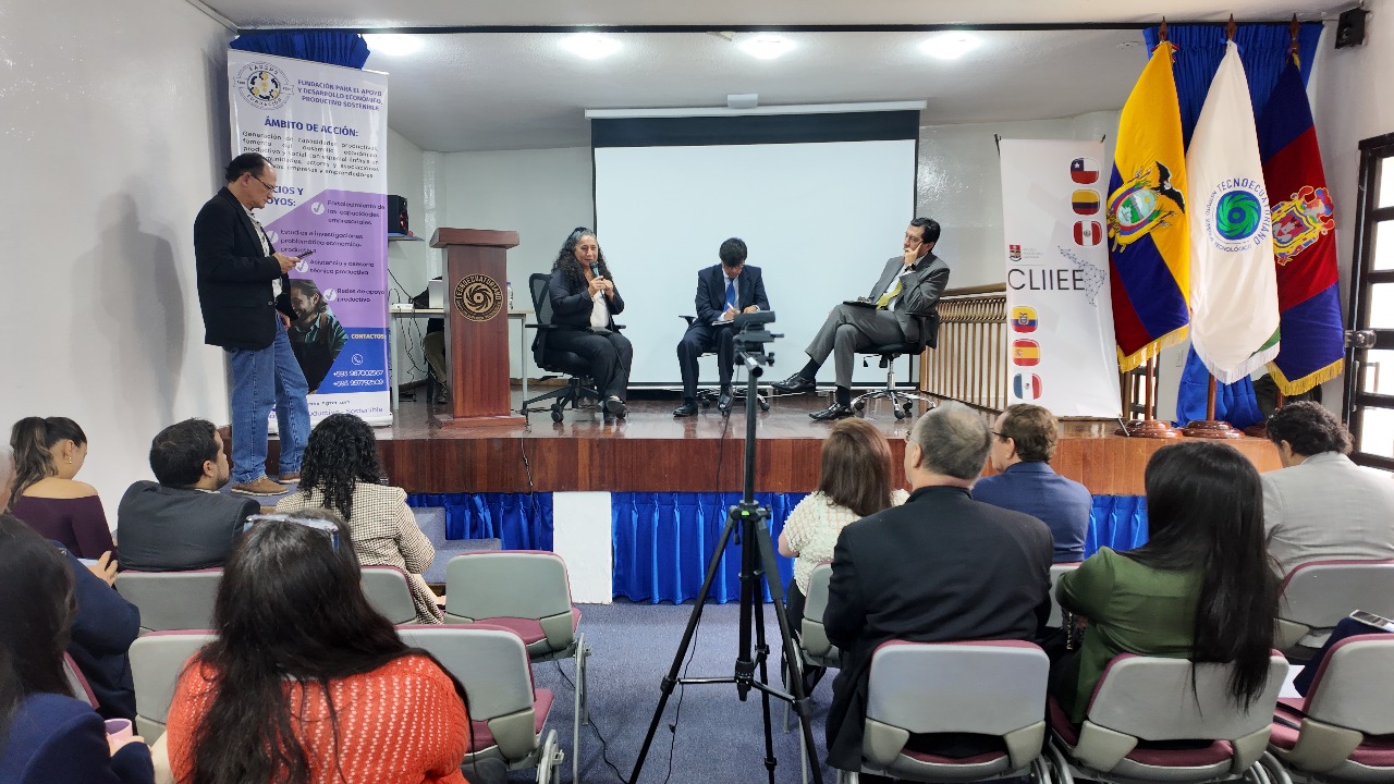 DOCENTE DE LA UPSE IMPULSA EL DEBATE REGIONAL SOBRE INTELIGENCIA ...